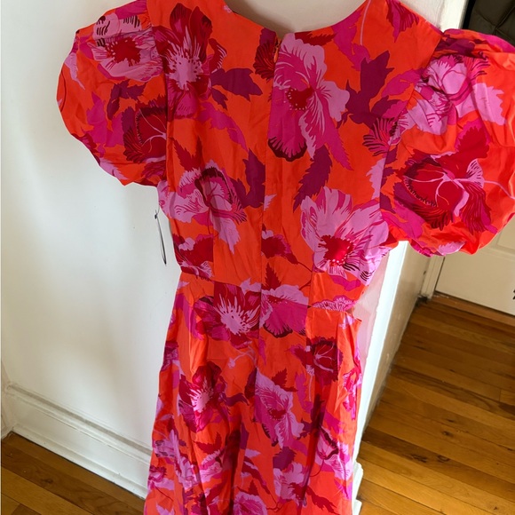 Scoop Women's Cut Out Midi Dress with Puff Sleeves - Picture 5 of 10